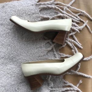 VINTAGE JOAN AND DAVID COUTURE HEELS SIZE 8